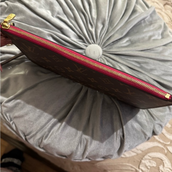 Louis vuitton - Picture 12 of 13